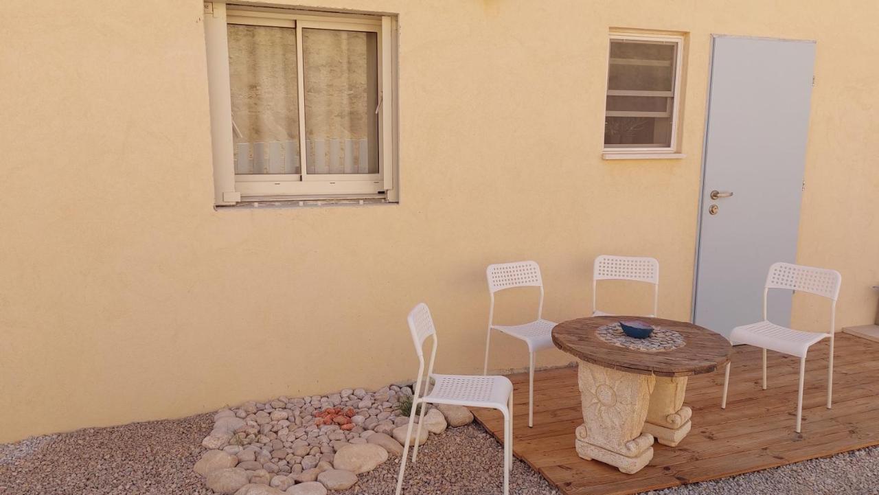 הבית ליד המצוק By The Cliff Mitzpe Ramon Exterior photo